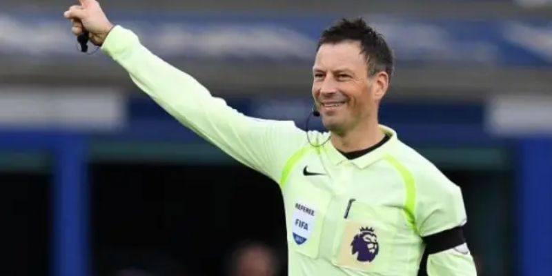 Hiện tại Clattenburg đang làm gì