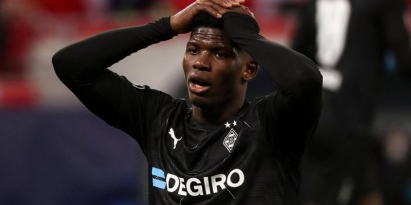 Sự nghiệp sớm - Tiểu sử Breel Embolo
